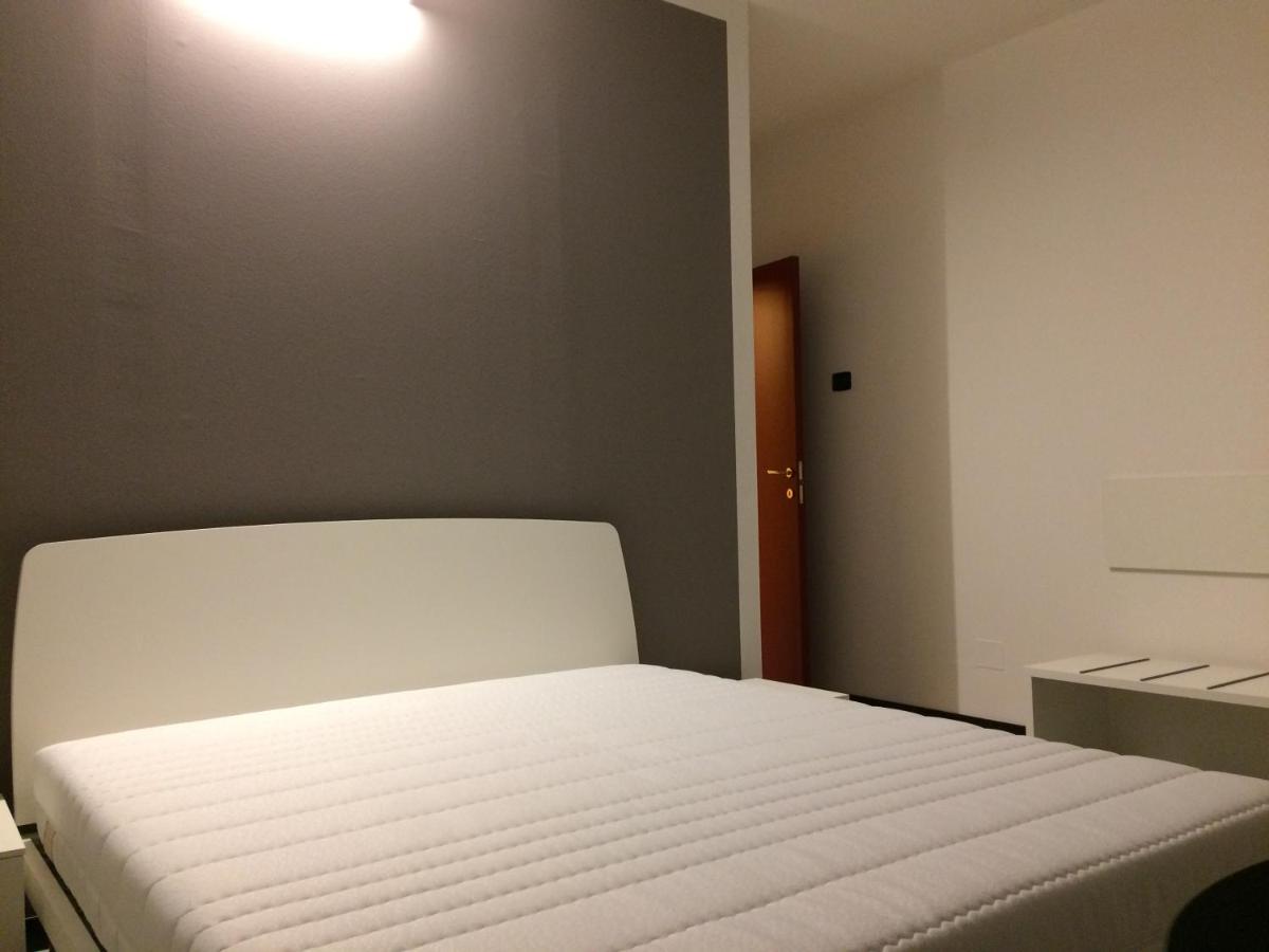 Sub14 Suite Con 2 Camere Da Letto Grandi Reggio Emilia Luaran gambar